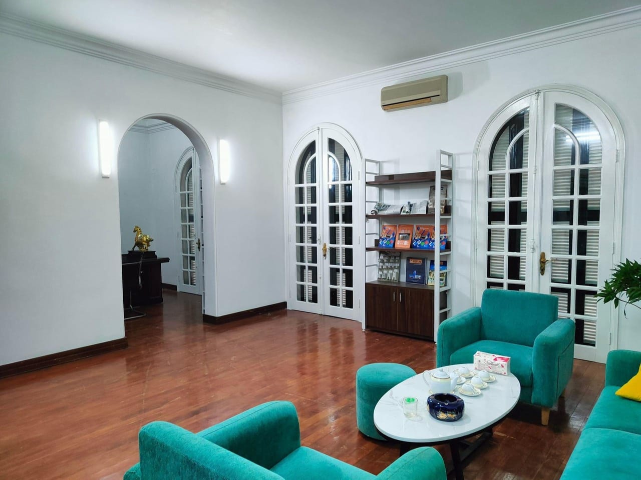 HIẾM Bán nhà Cầu Giấy  200m Biệt thự Lô góc Ô tô Gần mặt phố Rẻ nhất khu vực 13363770