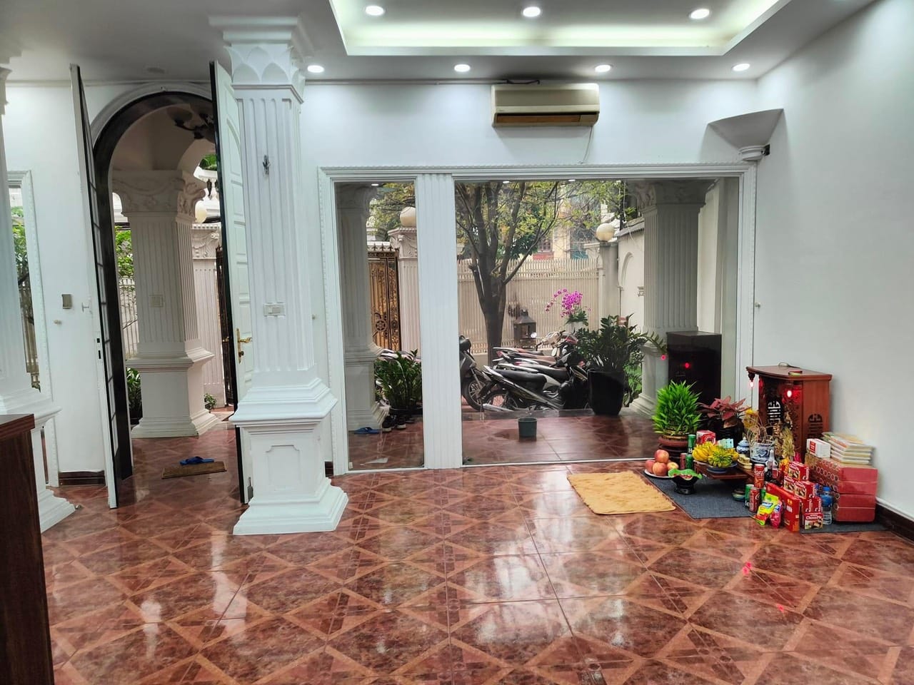 HIẾM Bán nhà Cầu Giấy  200m Biệt thự Lô góc Ô tô Gần mặt phố Rẻ nhất khu vực 13363770