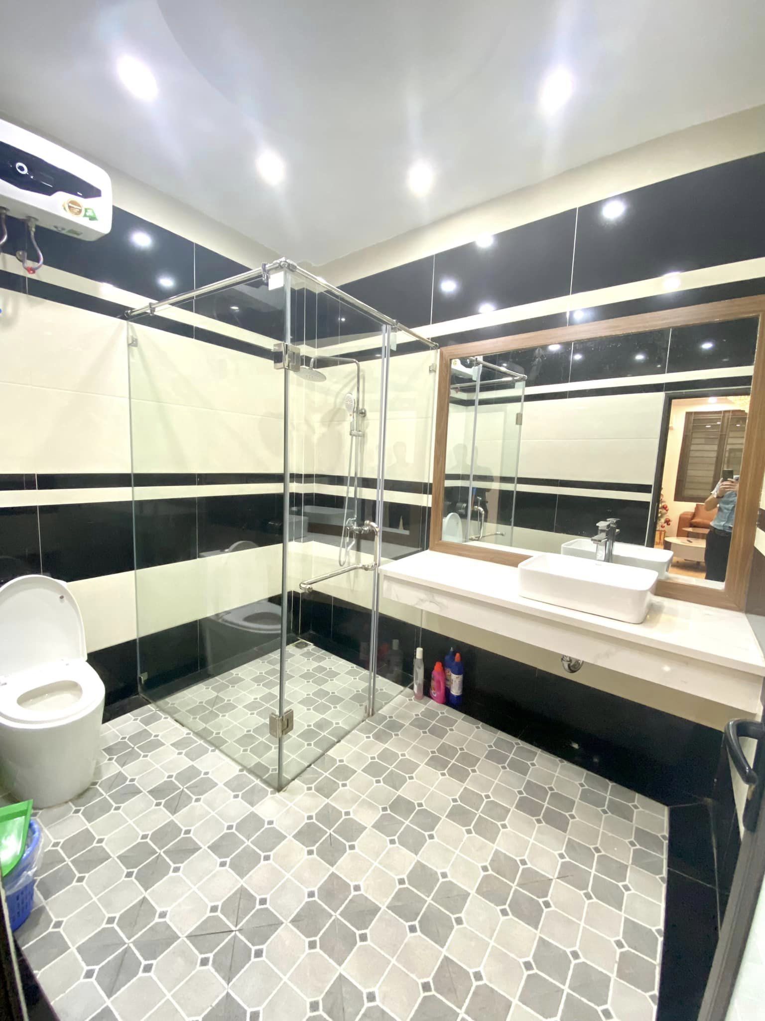 NHÀ PHÂN LÔ TỔNG CỤC II 105 XUÂN LA -OTÔ TRÁNH – KINH DOANH –NƠI NGHỈ NGƠI LÝ TƯỞNG 52M 5 TẦNG 10.9 13365730