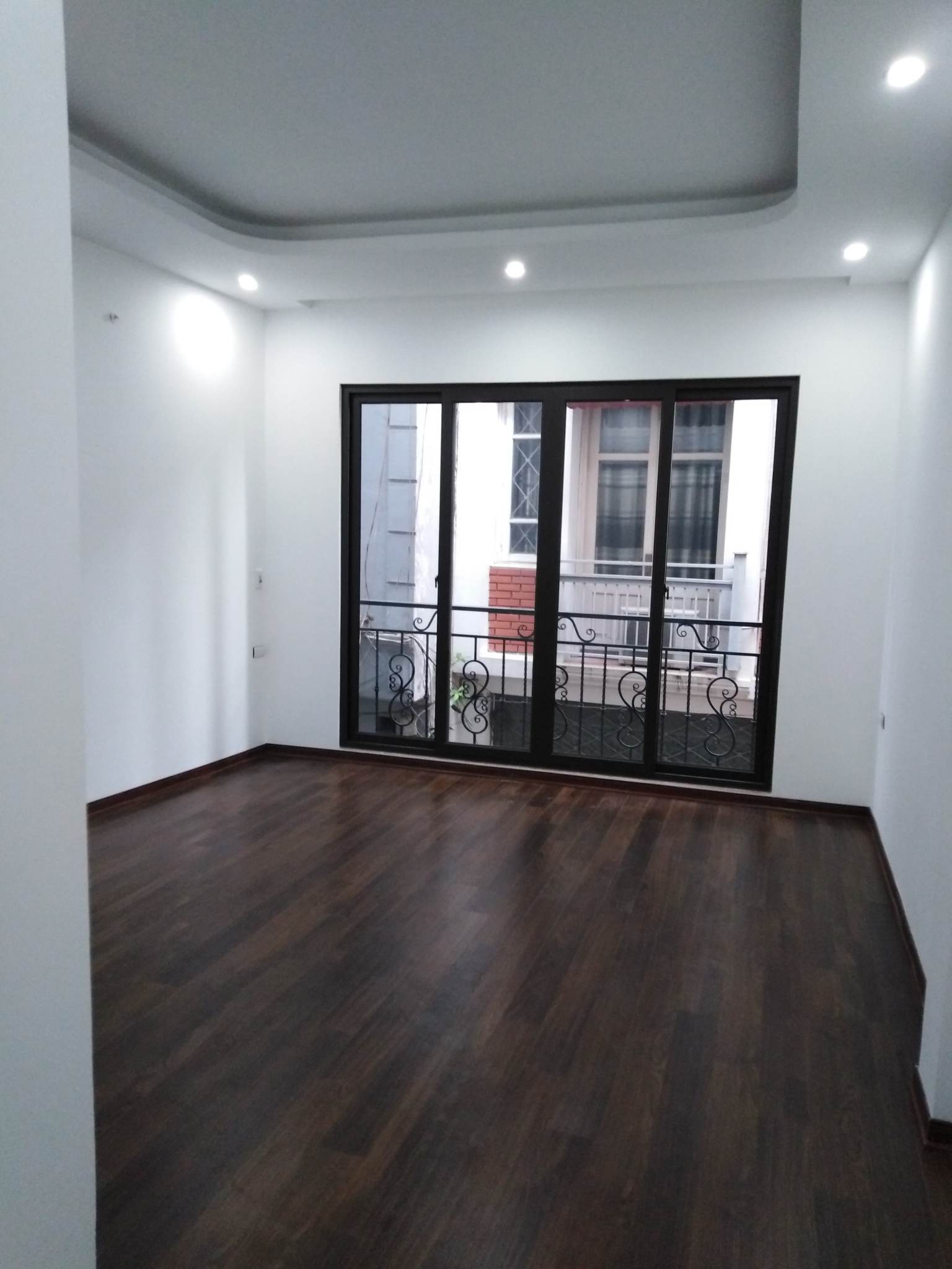 MẶT NGÕ  TÂN XUÂN-OTÔ ĐỖ CỬA - KINH DOANH -55M 5 TẦNG 6.5 TỶ 13368946