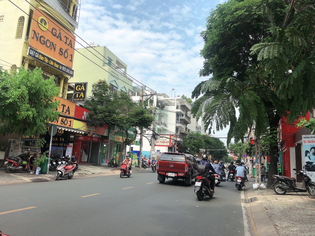 Biệt thự Trương Công Định khu VIP Tân Bình, HXT tránh, ngang 8m, 4 tầng, 25 tỷ. 13369249