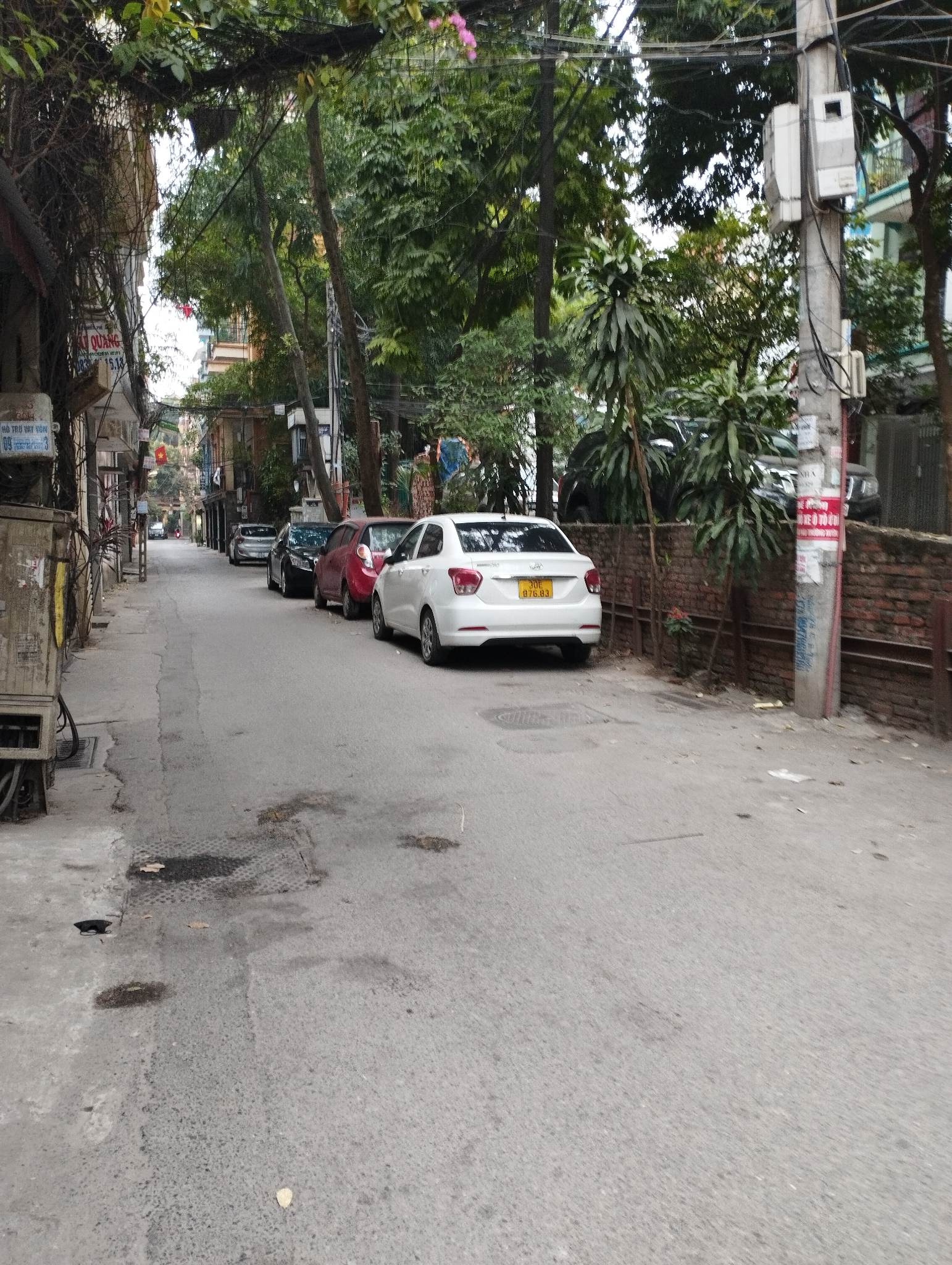 BÁN NHÀ LẠC LONG QUÂN -NGÕ THÔNG 10M RA OTO TRÁNH DỪNG ĐỖ NGÀY ĐÊM 64M 4 TẦNG MT 6.3M 9.3 TỶ 13383960