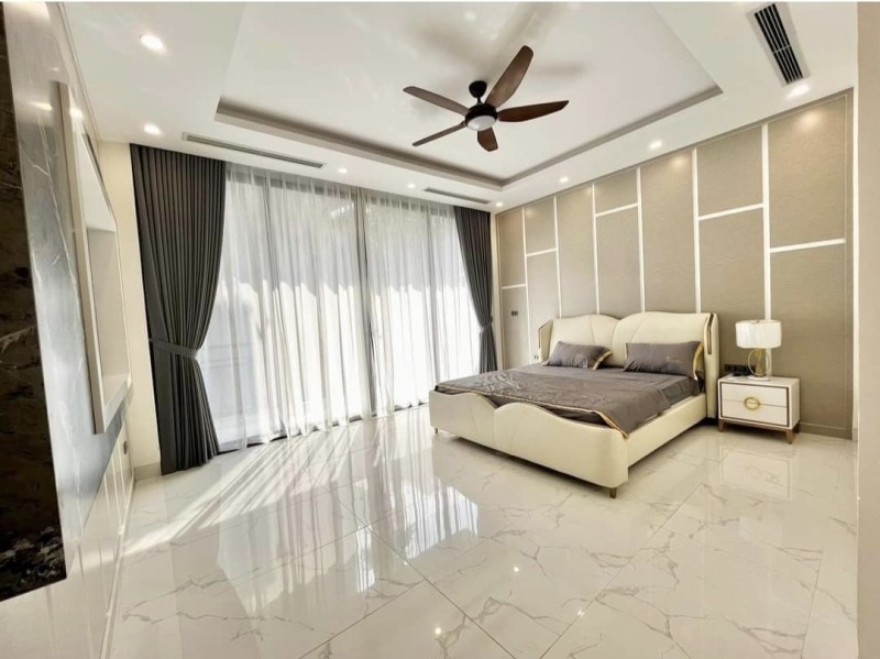 BÁN NHÀ LẠC LONG QUÂN -NGÕ THÔNG 10M RA OTO TRÁNH DỪNG ĐỖ NGÀY ĐÊM 64M 4 TẦNG MT 6.3M 9.3 TỶ 13383960