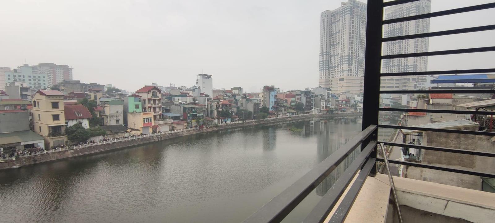 Nhà đẹp view hồ, Ngọc Lâm-Long Biên 65m x 5tầng, kinh doanh, ôtô tránh 

 13386000