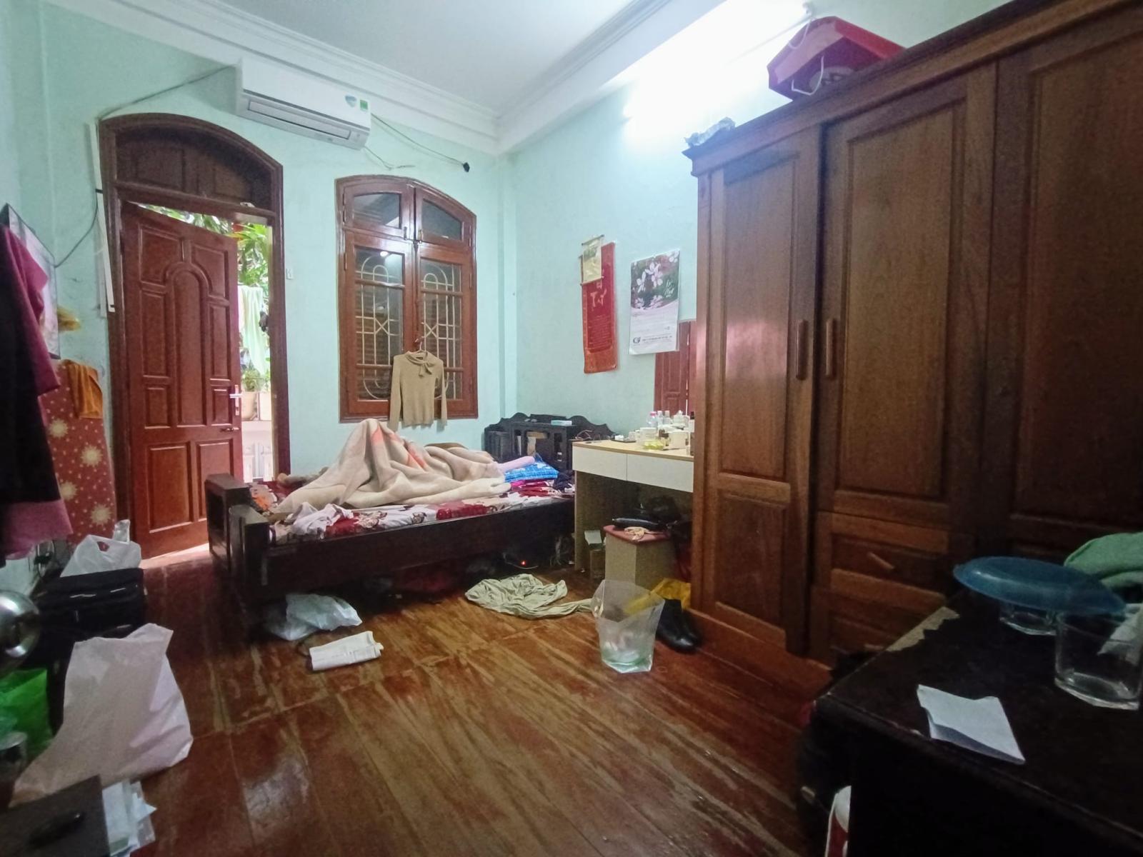 BÁN NHÀ PHẠM VĂN ĐỒNG 4 CHỖ ĐỖ CỬA-NGÕ THÔNG 100M RA MẶT PHỐ 92M 4 TẦNG 7,6 TỶ 13387484