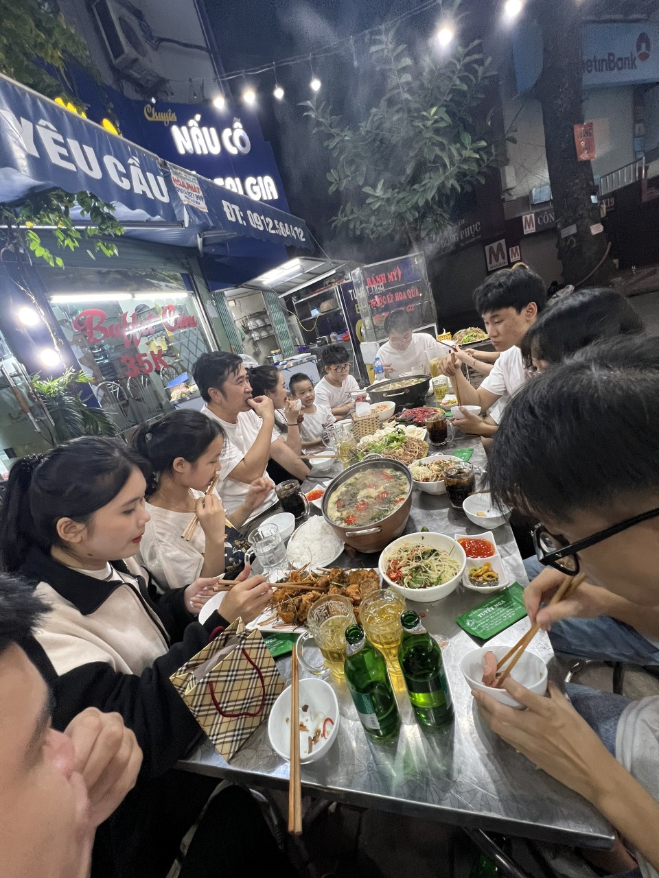 Chính chủ vì quá sức nên cho thuê cửa hàng 3 tầng từ 2h chiều đến sáng 13389051