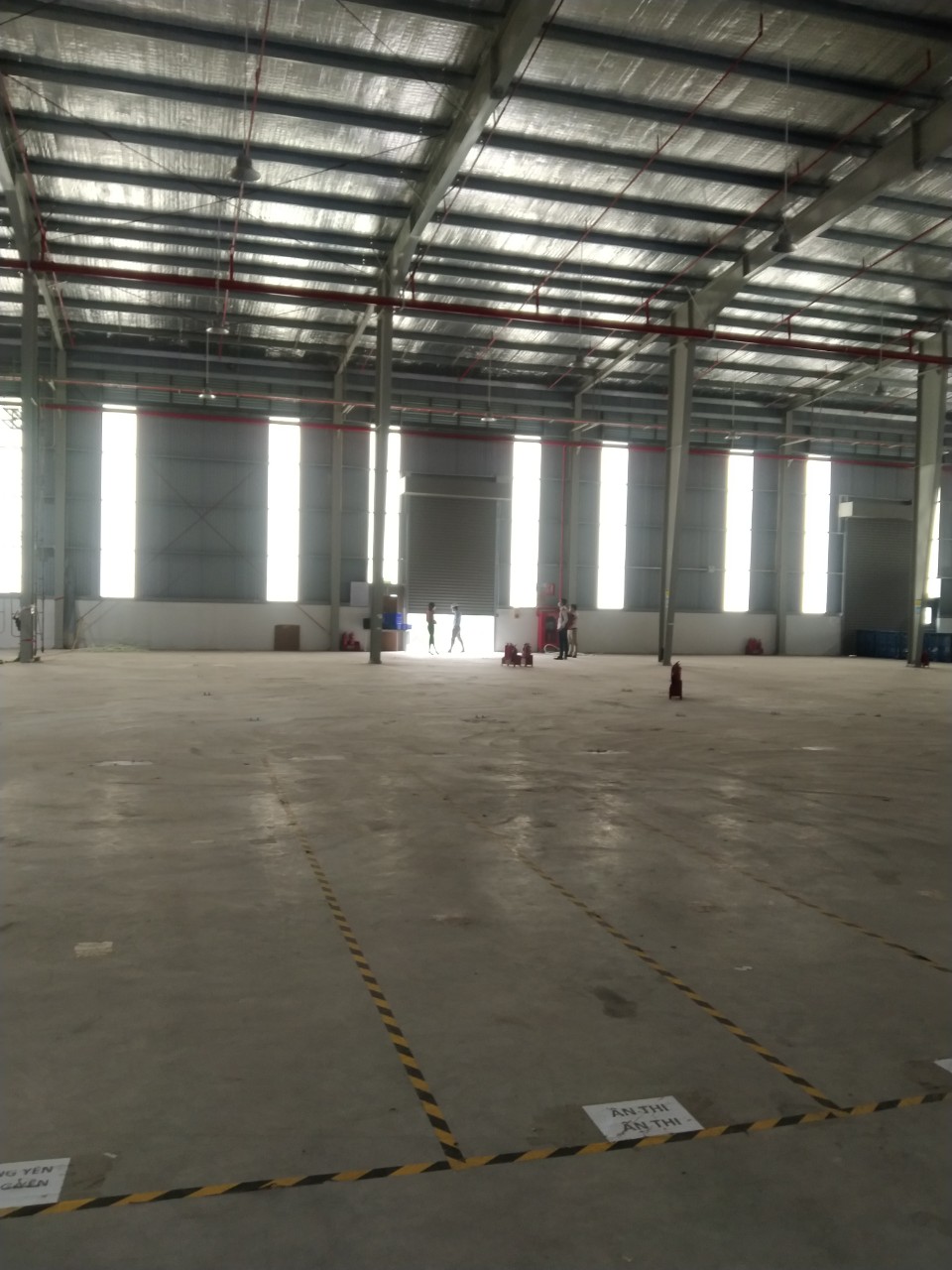 Chính chủ cho thuê kho nhập xuất hàng hóa mặt QL5 trong KCN Đài Tư quận Long Biên,Hà Nội 13391542