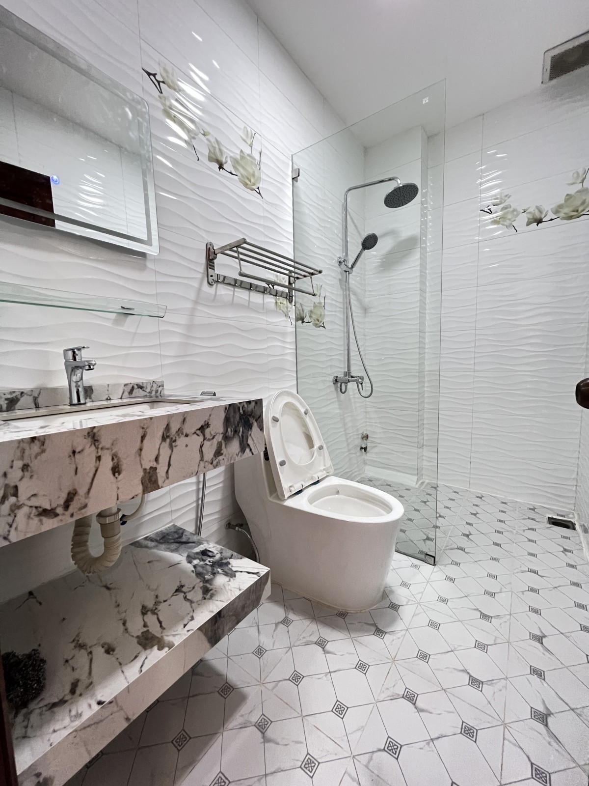 CHỦ NGỘP BANK – BÁN GẤP NHÀ HOÀNG HOA THÁM QUẬN BÌNH THẠNH 13409106