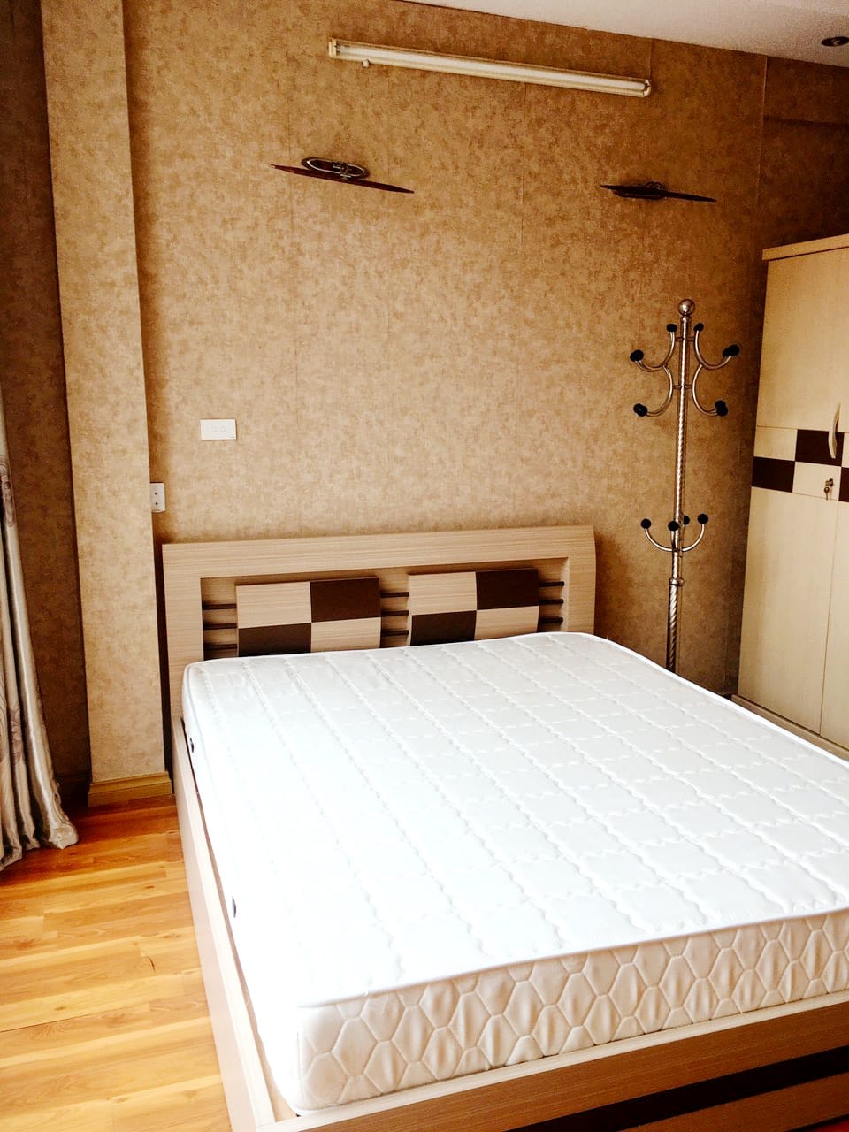 BÁN NHÀ AN DƯƠNG VƯƠNG ,GARA OTO,LÔ GÓC , NHÀ MỚI Ỏ NGAY 62M 5 TẦNG 6.6 TỶ 13413609