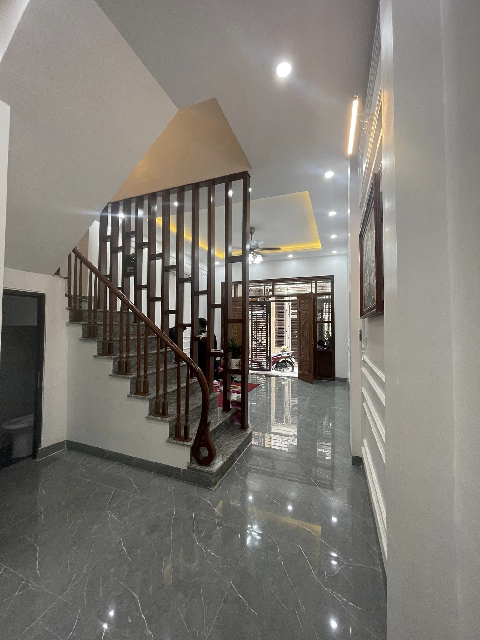 BÁN NHÀ HOÀNG QUỐC VIÊT ,NGÕ THÔNG,BA GÁC ĐUA, NHÀ MỚI Ở NGAY 59M 4 TẦNG 7.2 TỶ 13416874