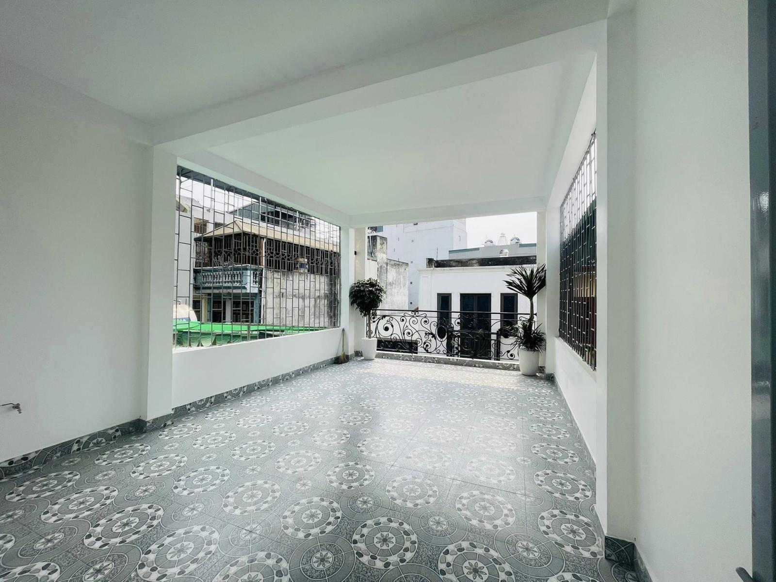 BÁN NHÀ HOÀNG QUỐC VIÊT ,NGÕ THÔNG,BA GÁC ĐUA, NHÀ MỚI Ở NGAY 59M 4 TẦNG 7.2 TỶ 13416874