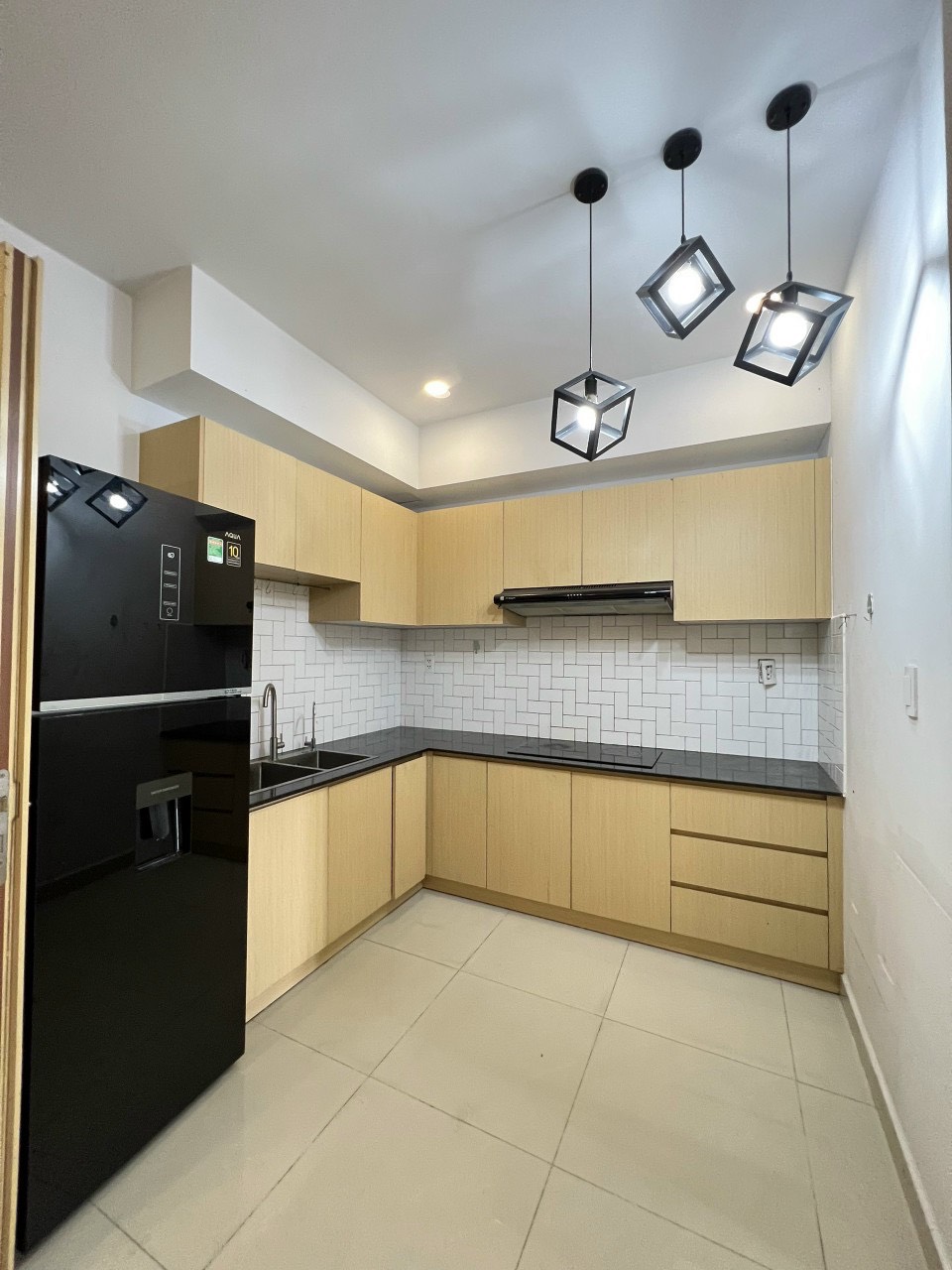 Cho thuê căn hộ Oriental Plaza Tân Phú, 78m2 2PN-2WC nhà có NTCB, Giá cực rẻ LH: 0372972566  13420477