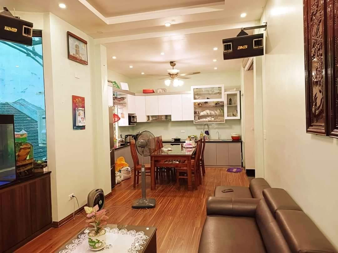 Bán nhà mặt phố AN DƯƠNG VƯƠNG , OTO, KINH DOANH ,LÔ GÓC, 71m 4tầng 6.9t 0988357957 13422786