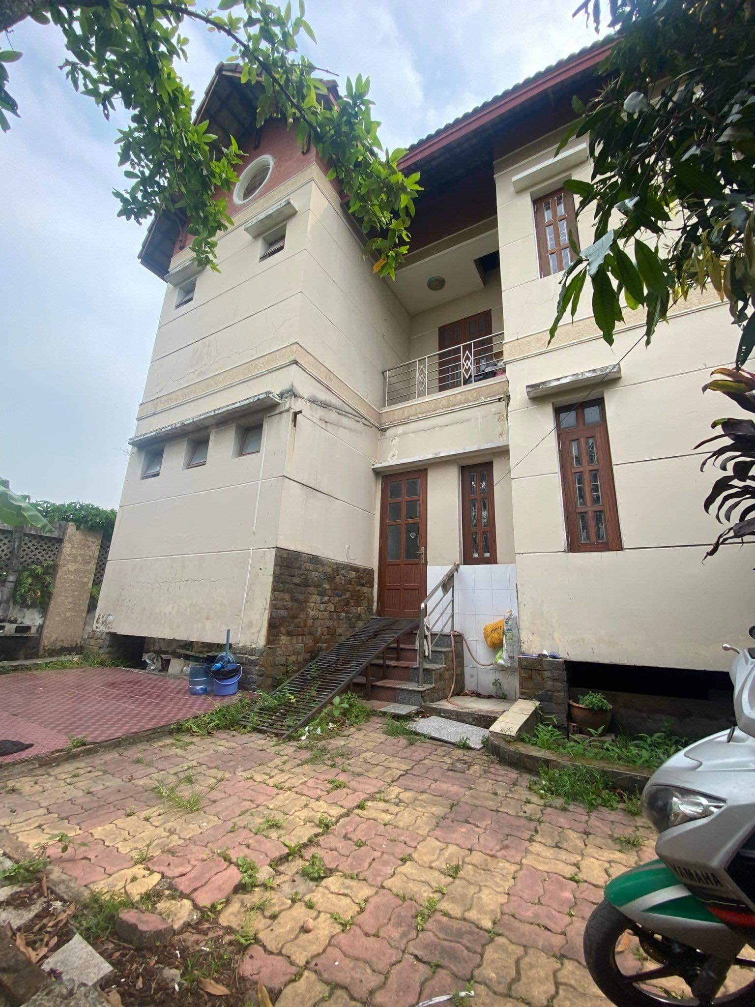 Bán Đất kèm Biệt thự đường Vườn Lài, Hà Huy Giáp -  Quận 12, DT: 18x84m, sổ vuông, 45 tỷ 13424849