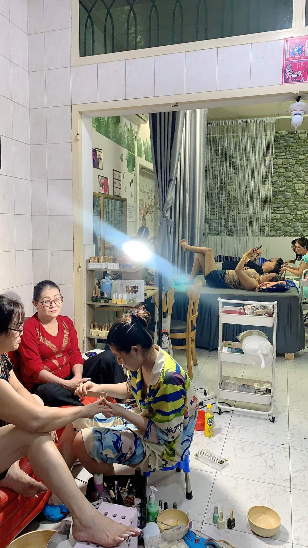 CHÍNH CHỦ SANG GẤP TIỆM NAIL – GỘI ĐẦU TRUNG TÂM BIÊN HÒA 13424876