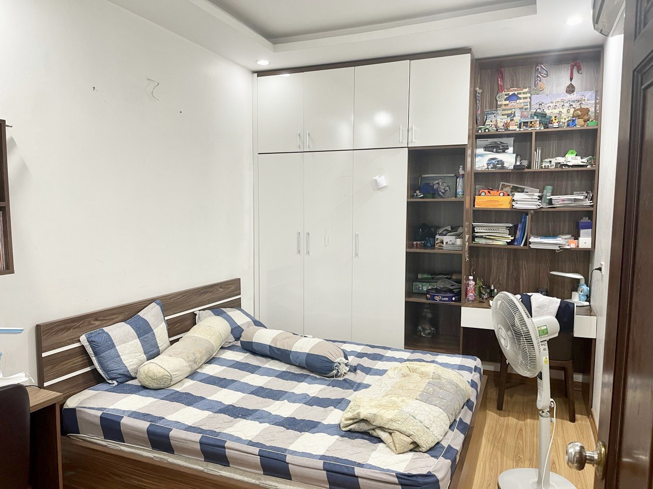 Bán chung cư Ngô Thì Nhậm hà đông 90m2, 3 ngủ, 2 vs, hơn 2 tỷ 13429480