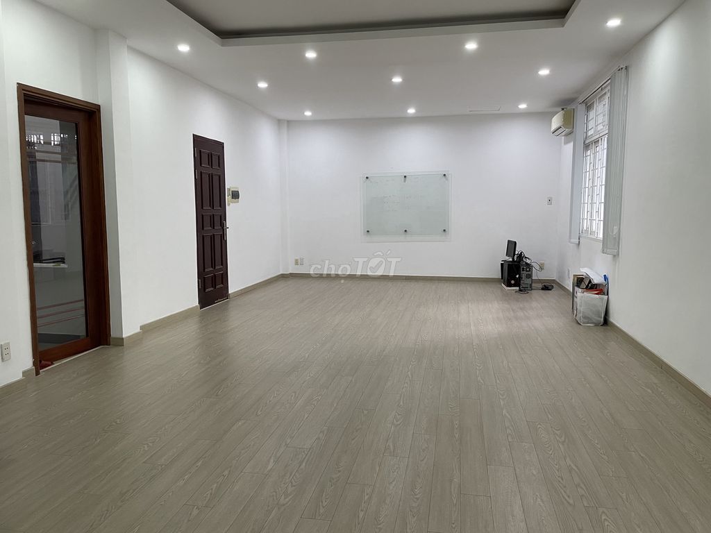 Bán Gấp Trong T3, Biệt thự cực đẹp đường 43 An Phú Quận 2 13440474