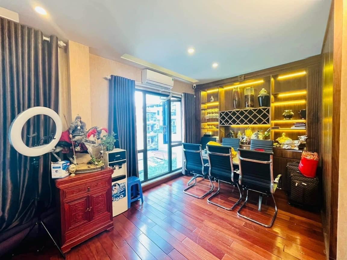 BÁN NHÀ  VÕ CHÍ CÔNG - THANG MÁY , VĂN PHÒNG GẦN PHỐ  72 M 7 TẦNG 8.6 TỶ 13445370