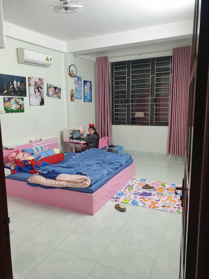 Nhà Nguyễn Văn Cừ, Long Biên 35m2, 5T giá 3,3 tỷ ( Lô góc, ngõ nông) 13448131