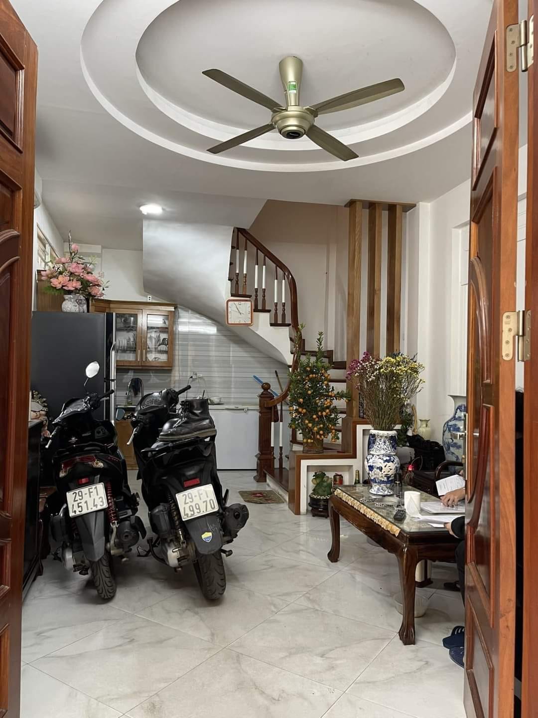 Bán nhà 25/30m2 4T 2.75tỷ ngõ kinh doanh 173Hoàng Hoa Thám Ba Đình - 0934266313 13454266