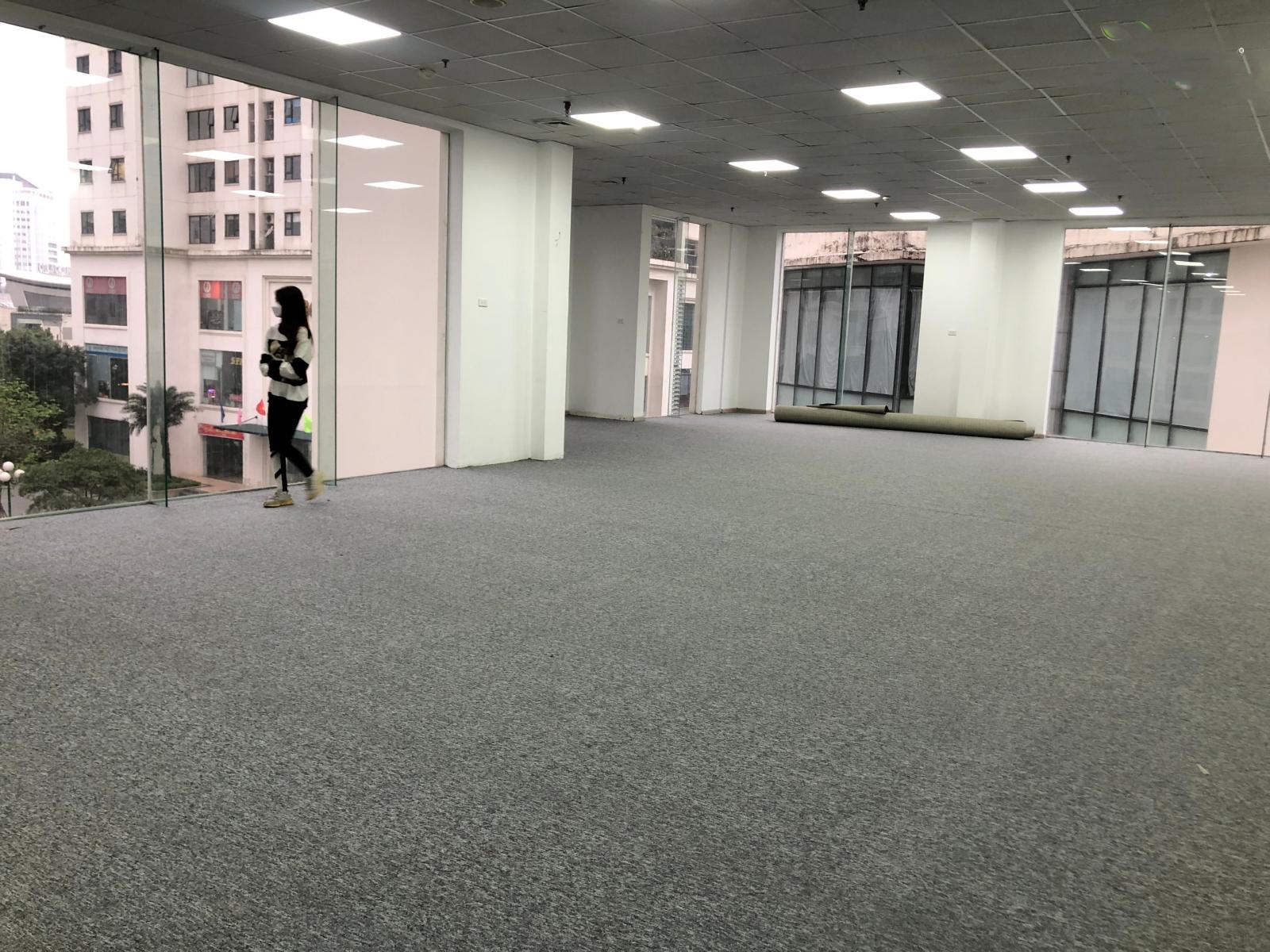 Cho thuê sàn văn phòng chuyên nghiệp tại Green Star -Bắc Từ Liêm DT 80m2-300m2, sàn thảm,vị trí đẹp 13457199