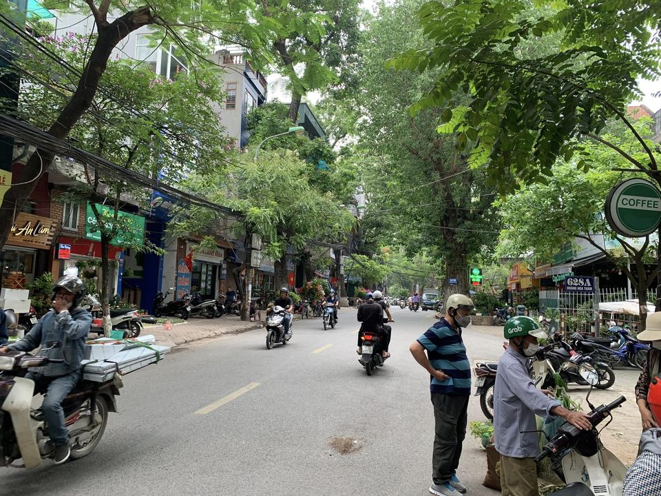 BÁN NHÀ MẶT PHỐ -HOÀNG HOA THÁM – VỈA HÈ –KINH DOANH SẦM UẤT 62M 5TẦNG 13.8 TỶ 13461809