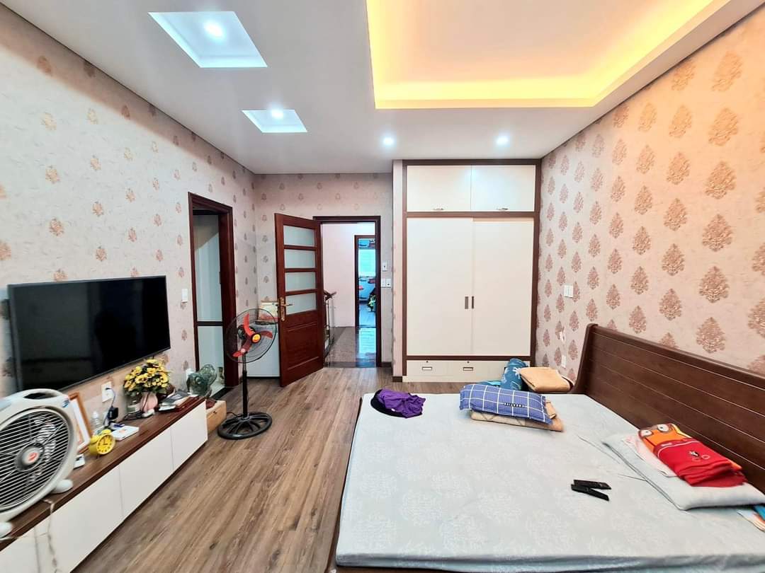 Biệt Thự VIP 553 Giải Phóng Hoàng Mai 140m 6T MT6m 28tỷ Thang Máy Kinh Doanh Đẳng Cấp.LH:0397194848
 13461838