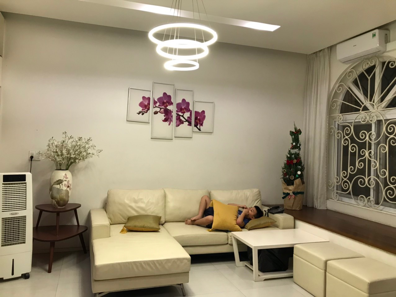 Bán nhà 5 tấng lô góc 2 mặt tiền đường Tô Ngọc Vân Quận 12,giá 9 tỷ thuận tiện mở phòng khám.phòng 13465654