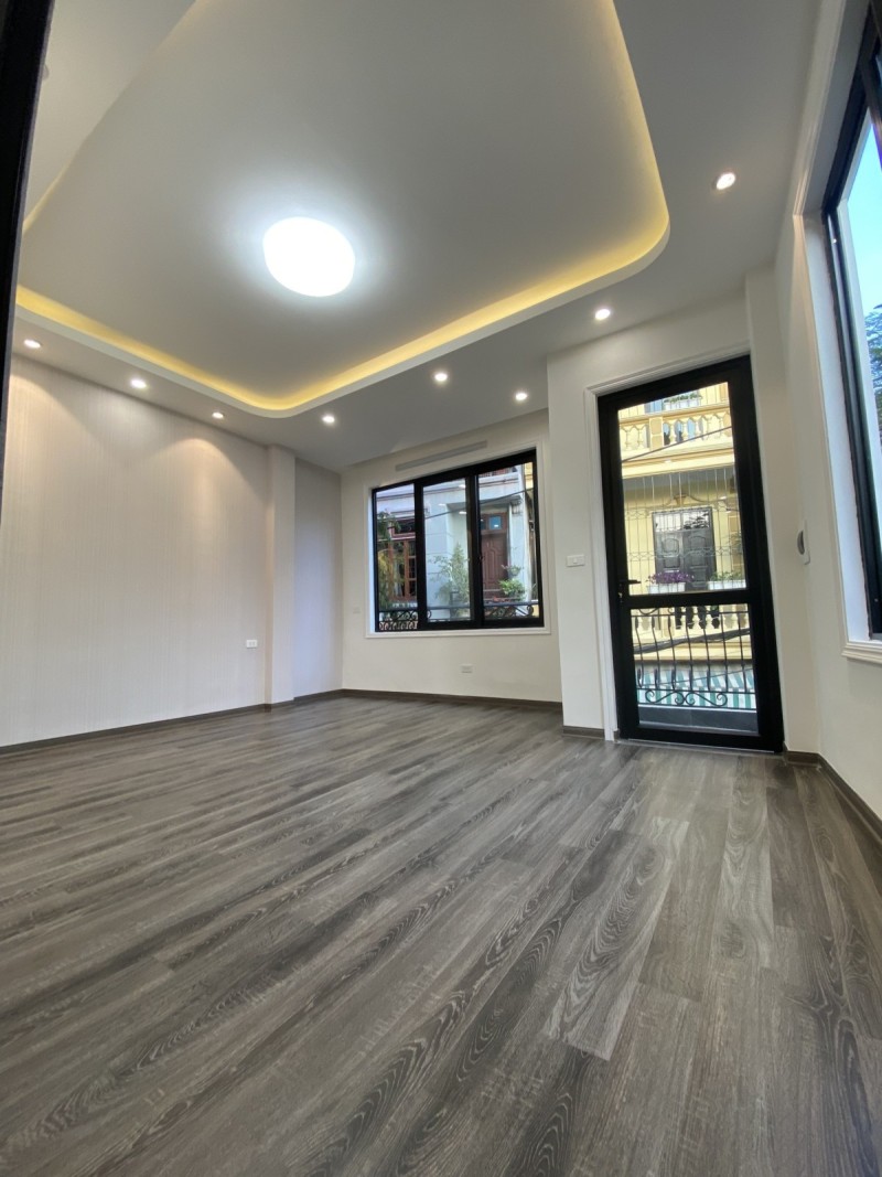 Nhà đẹp, lô góc 2 mặt tiền, ngõ ô tô, phố Hồng Tiến, DT 65m2 x 4T, MT 5.2m, nhỉnh 11 tỷ. 13468565