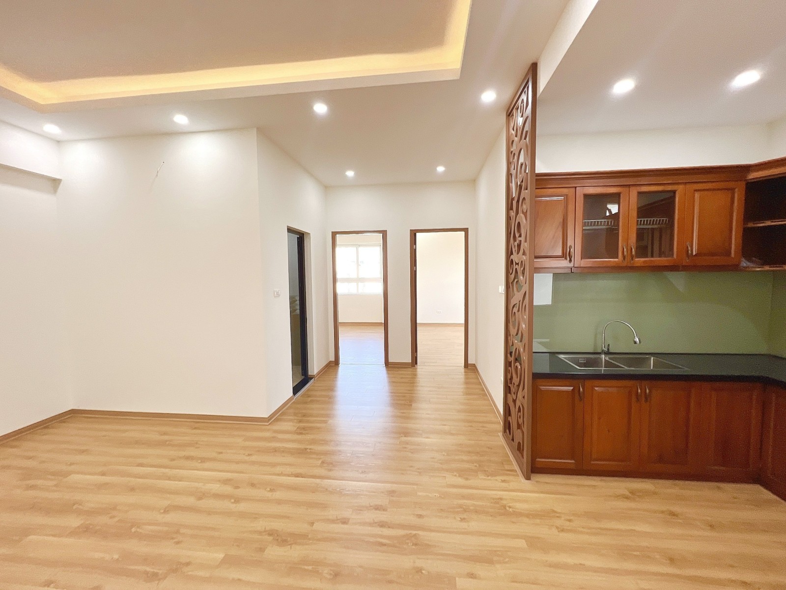 CẦN BÁN CĂN HỘ CCCC 137 NGUYỄN NGỌC VŨ CẦU GIẤY 77m2 TẦNG 7 GIÁ 3.1 TỶ. 13472799