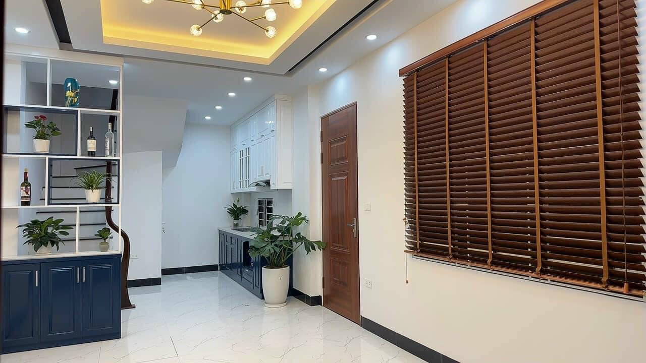 Bán Nhà Lô Góc, Nguyễn Văn Cừ, Long Biên 36m2, 5T giá 3,5 tỷ (gần ô tô) 13478403