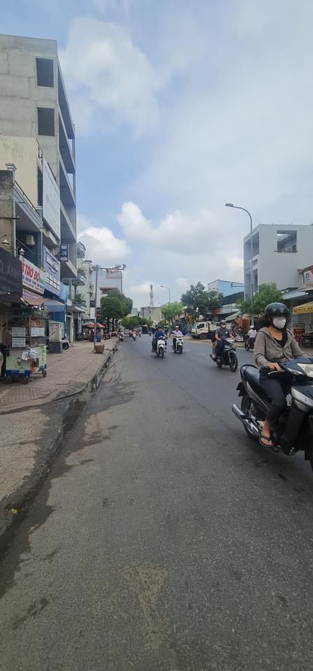 Siêu phẩm Lô góc 2 Mặt tiền đường  Gò Dầu - Tân Quý, Aeon 500m, 4.3x18m, 3T - 4 PN,16.5 tỷ 13480658