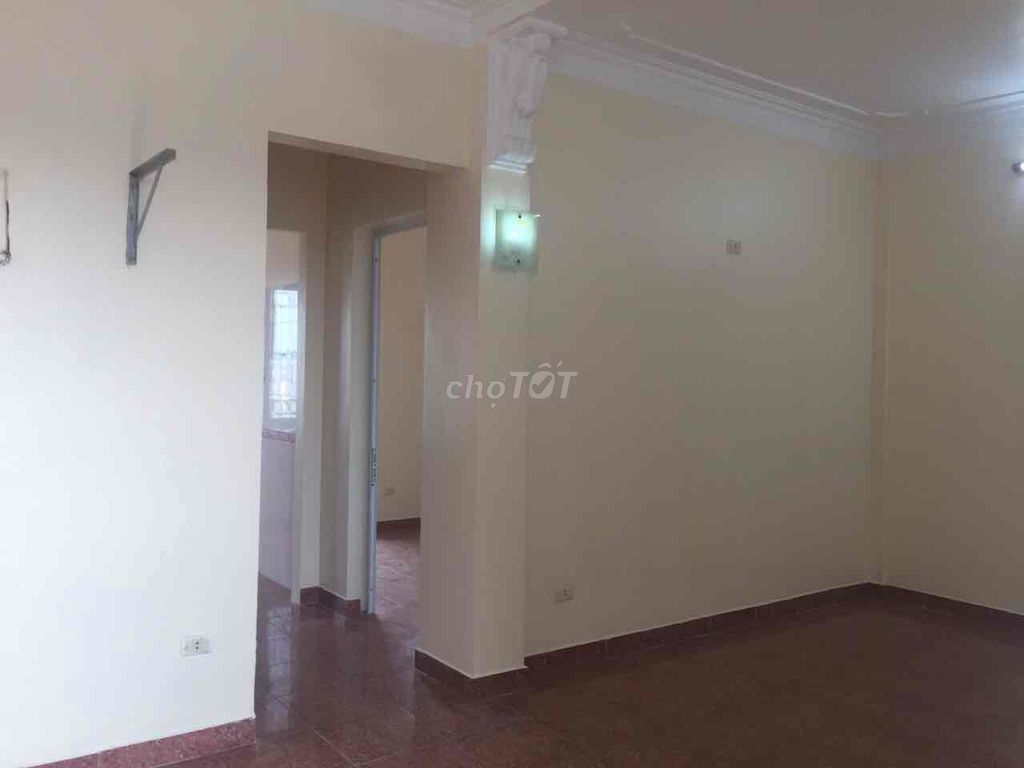 Cho thuê căn hộ trong khu tập thể 7 tầng ngân hàng công thương 135/48 Nguyễn Văn Cừ, Phường Ngọc 13485991