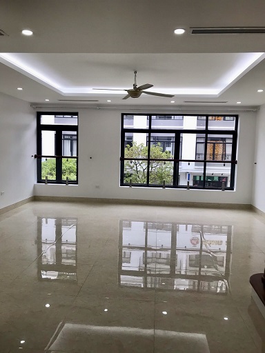 Chính chủ cho thuê tầng 1+2 Nhà B1-32 khu Vinhome Gardenia Hàm Nghi, quận Nam Từ Liêm, Hà Nội 13487435