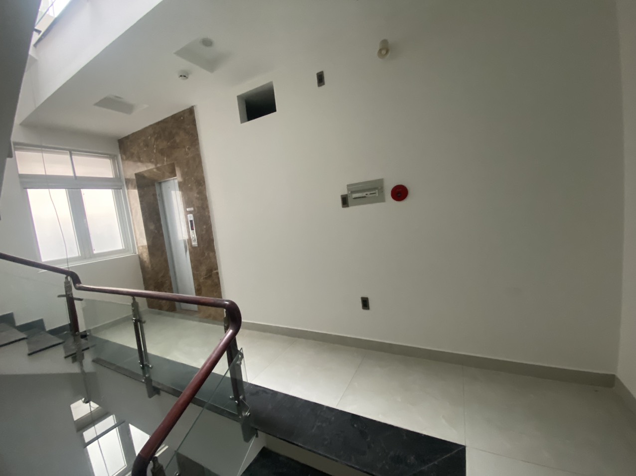 Cho thuê nhà phố văn phòng  Him Lam Kênh Tẻ giá 45T/tháng  13491127