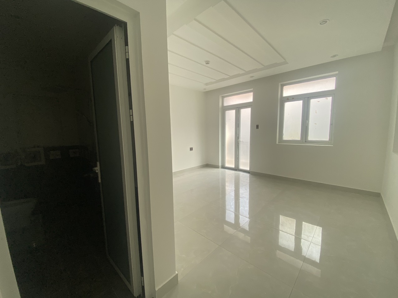 Cho thuê nhà phố văn phòng  Him Lam Kênh Tẻ giá 45T/tháng  13491127