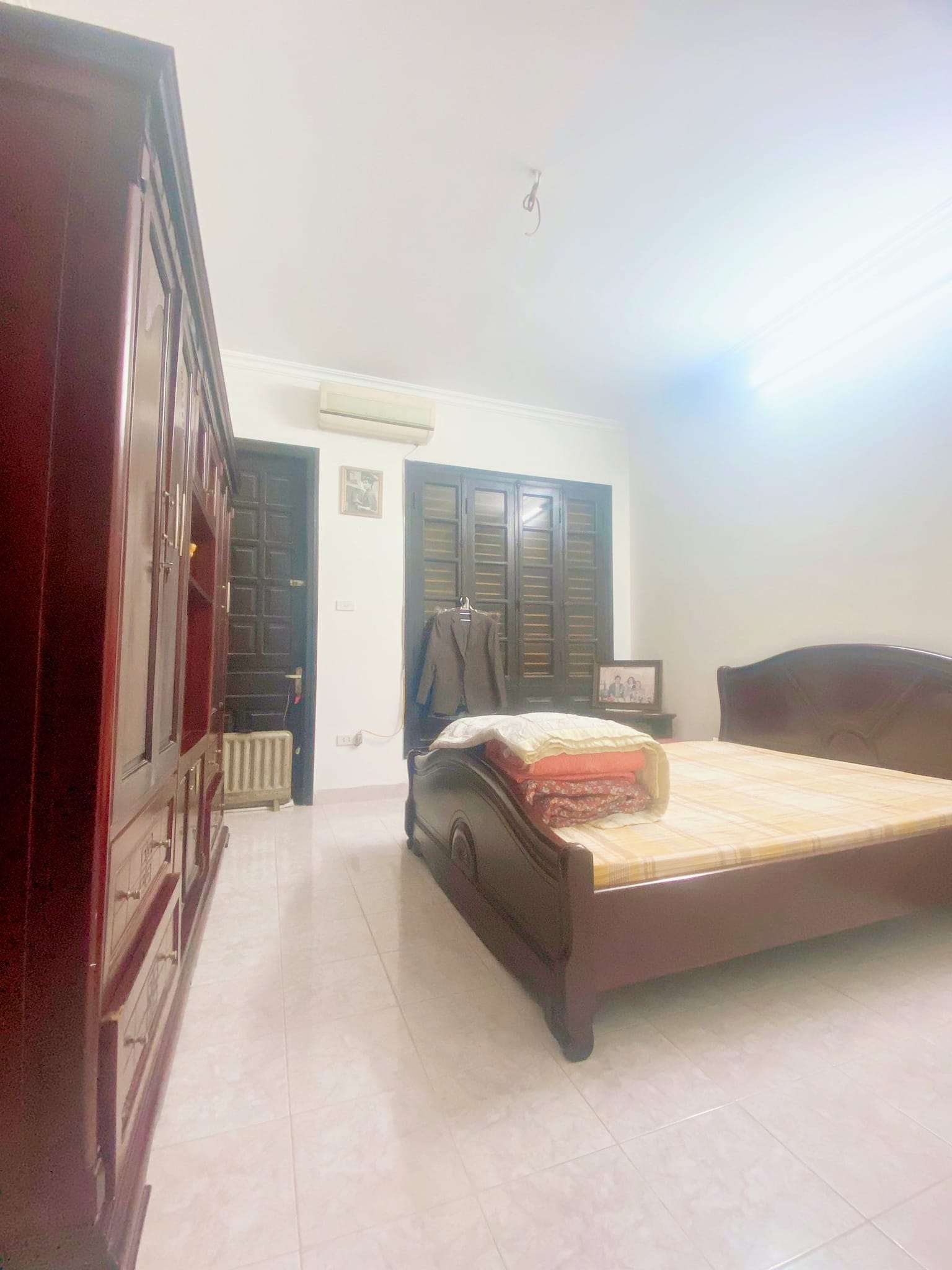 BÁN NHÀ 5 TẦNG 1 TUM SỔ VUÔNG ĐẸP DT: 30M2 MT: 4.2 M 3 PHÒNG NGỦ GIÁ: 3.3 TỶ QUẬN HAI BÀ TRƯNG - 13504606