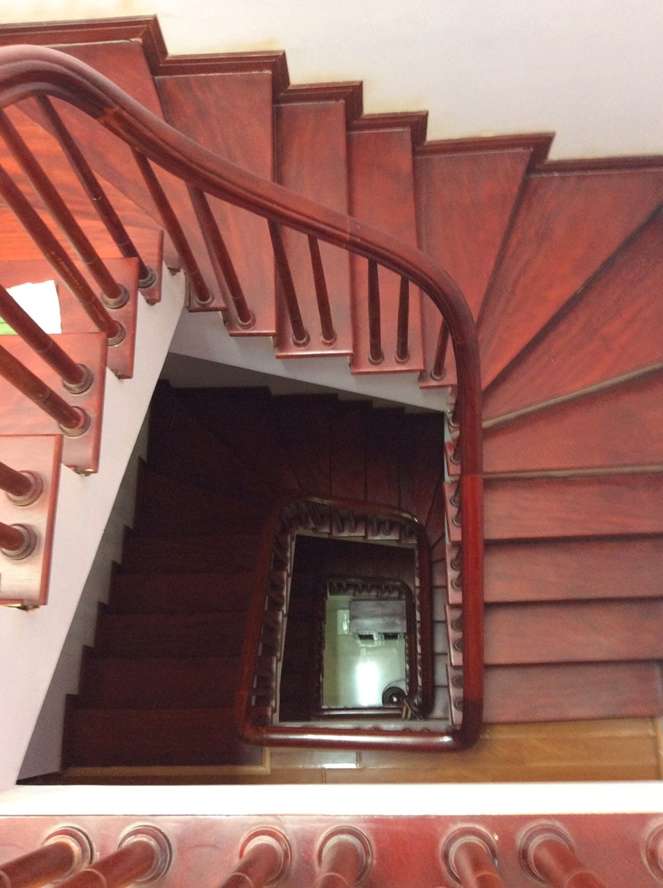 Bán nhà Lạc Trung 100m Phân lô Ô tô vào nhà mặt tiền rộng giá hấp dẫn 13505221