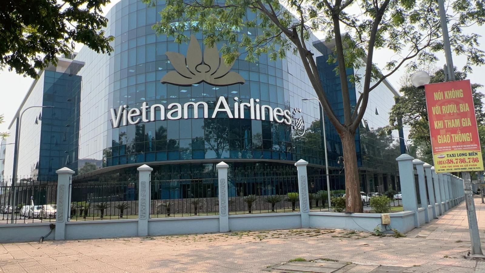 BÁN NHÀ MẶT PHỐ, LÕI VIP NGUYỄN SƠN, THANG MÁY, KD BẤT CHẤP 95M MT4.5M, GIÁ HẤP DẪN. 13518055