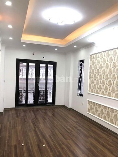 Bán nhà ngõ 508 đường Láng dt 45 m2 x 4 t lô góc 3 mặt thoáng giá 4,3 tỷ cách phố hơn 100 m
 13522963