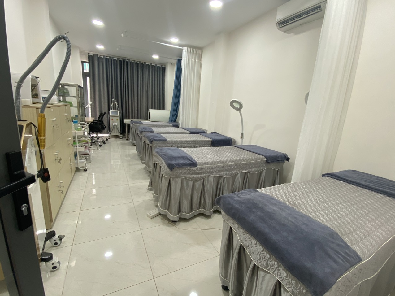 SANG NHƯỢNG TOÀN BỘ SPA CHỈ VIỆC ĐẾN LÀM 13523338