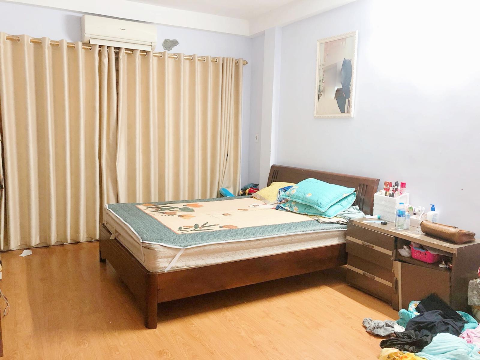 Bán nhà Kim Mã 40m phân lô gần ô tô Giá đầu tư 13533788