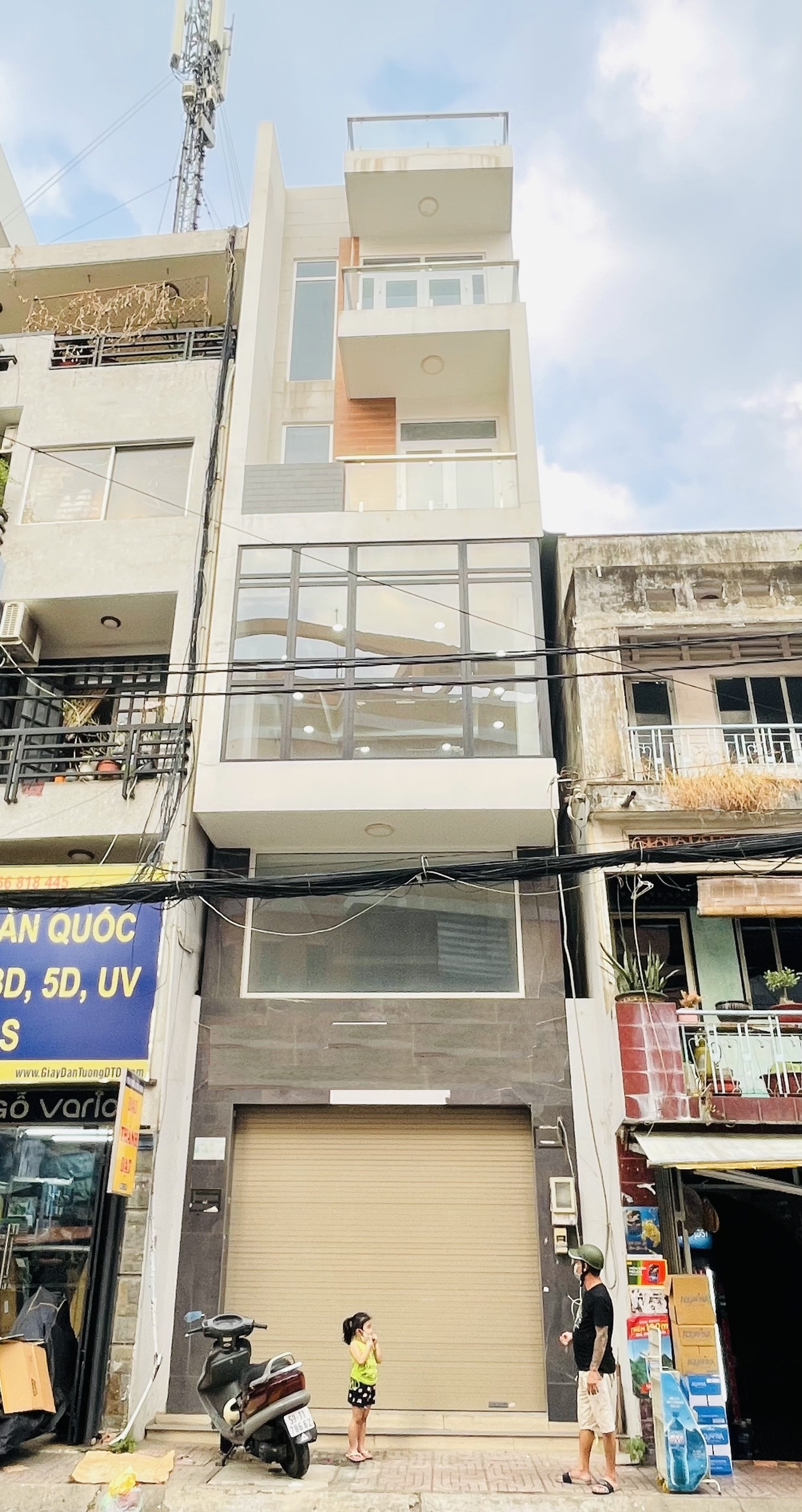 CCG Bán gấp mặt tiền Phạm Văn Hai đoạn đẹp nhất, DT: 4x17m, 4 tầng, giá: 17.2 tỷ, HĐT: 40tr/th 13535365