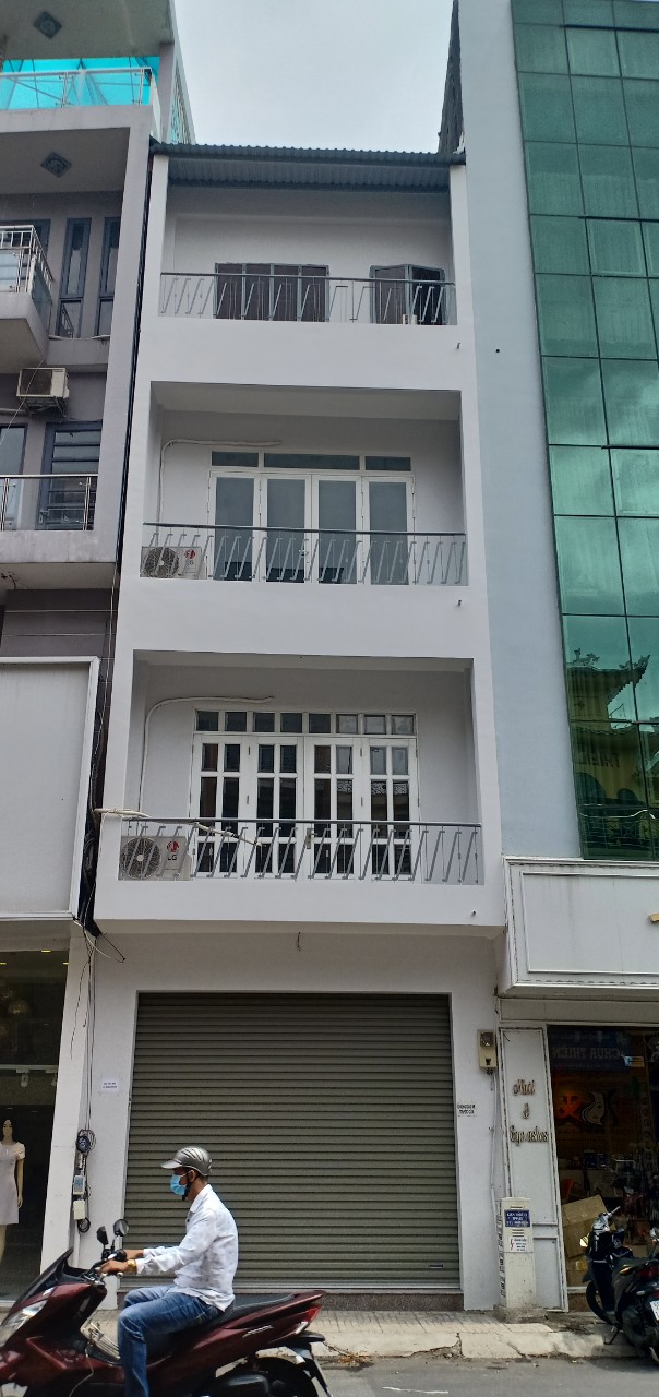 CCG Bán gấp mặt tiền Phạm Văn Hai đoạn đẹp nhất, DT: 4x17m, 4 tầng, giá: 17.2 tỷ, HĐT: 40tr/th 13535448