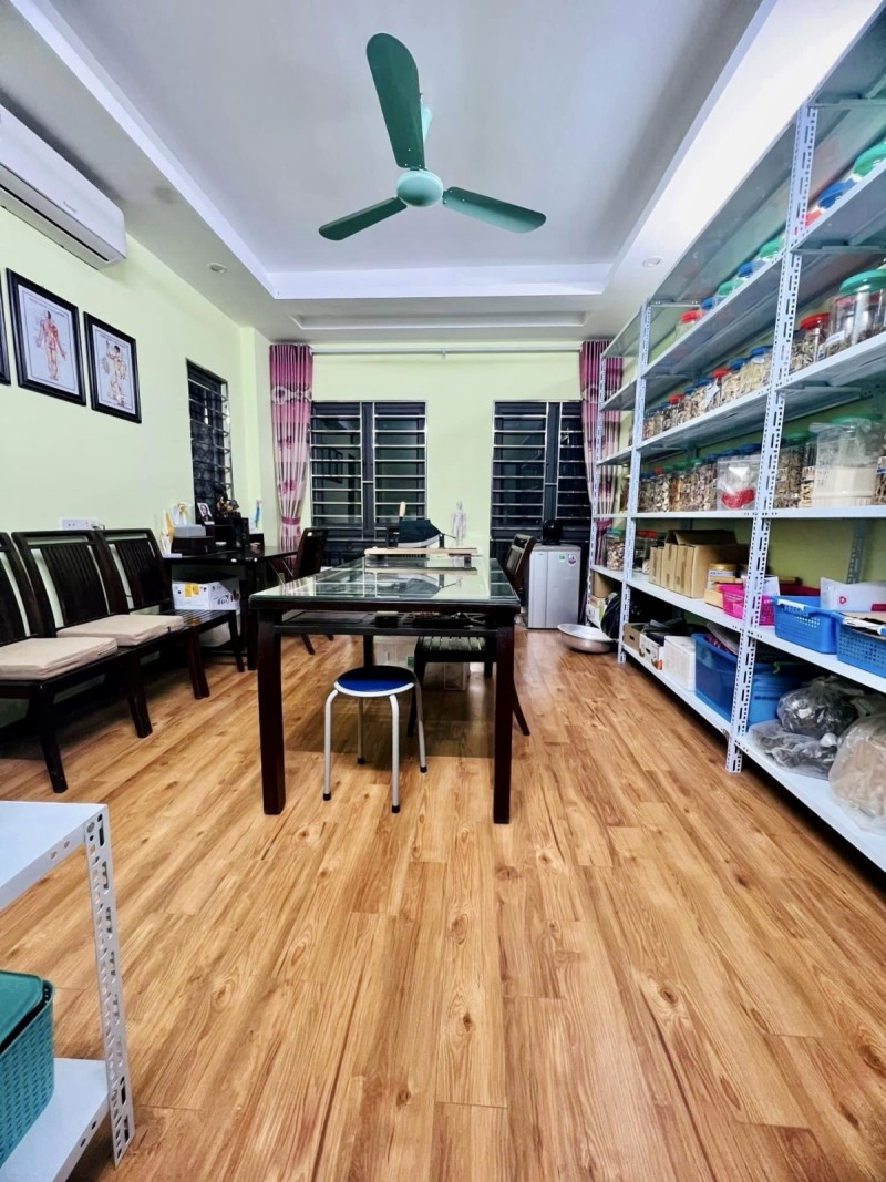 Bán nhà đẹp ở luôn Phạm Ngọc Thạch, 50m2 x 5T, nhỉnh 5 tỷ Ô TÔ lh 0966037496 13539364