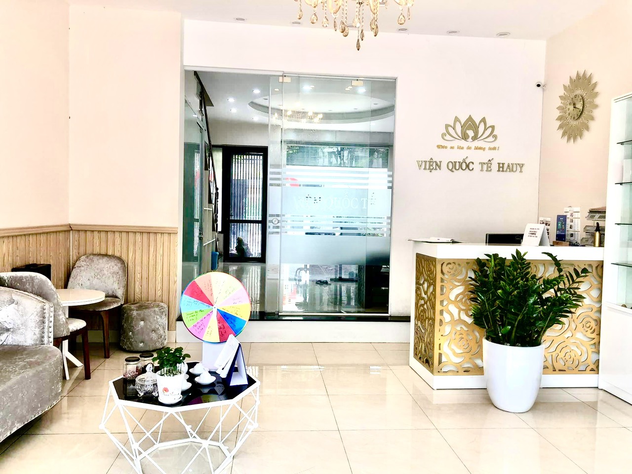 CẦN SANG NHƯỢNG LẠI SPA ĐỊA CHỈ: 346 LACASTA VĂN PHÚ, HÀ ĐÔNG 13543913