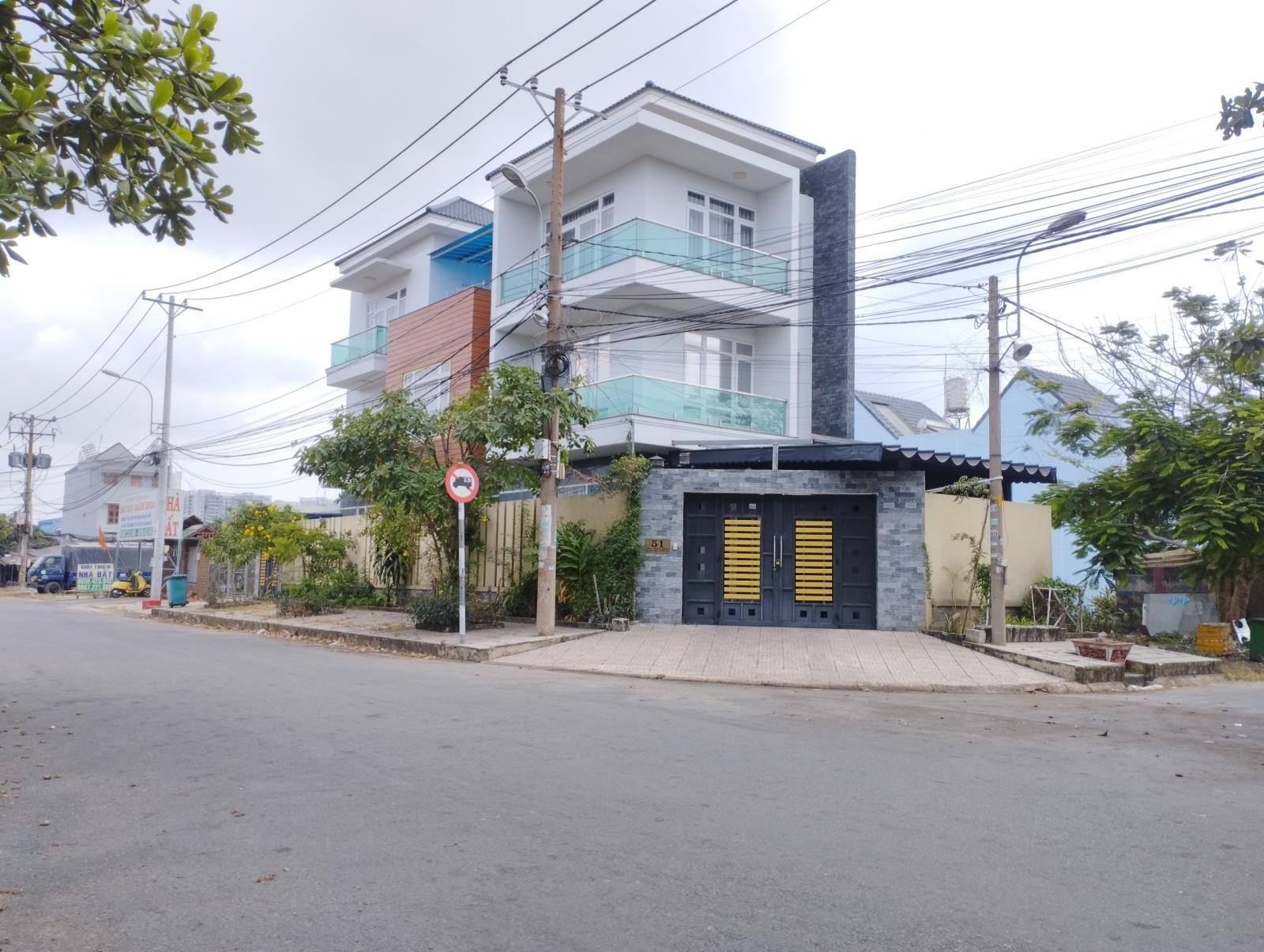Cần bán 3 nền đất nằm tục chính 16m thuộc dự án Đại học Bách khoa, đường Nguyễn Duy Trinh, quận 9 13546111