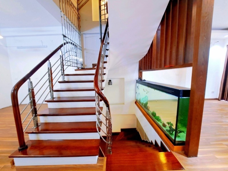 Bán nhà Đê La Thành 25m2 x 4T, 2.8 tỷ, ngõ thông, 2 thoáng, LH 0966037496 13549544