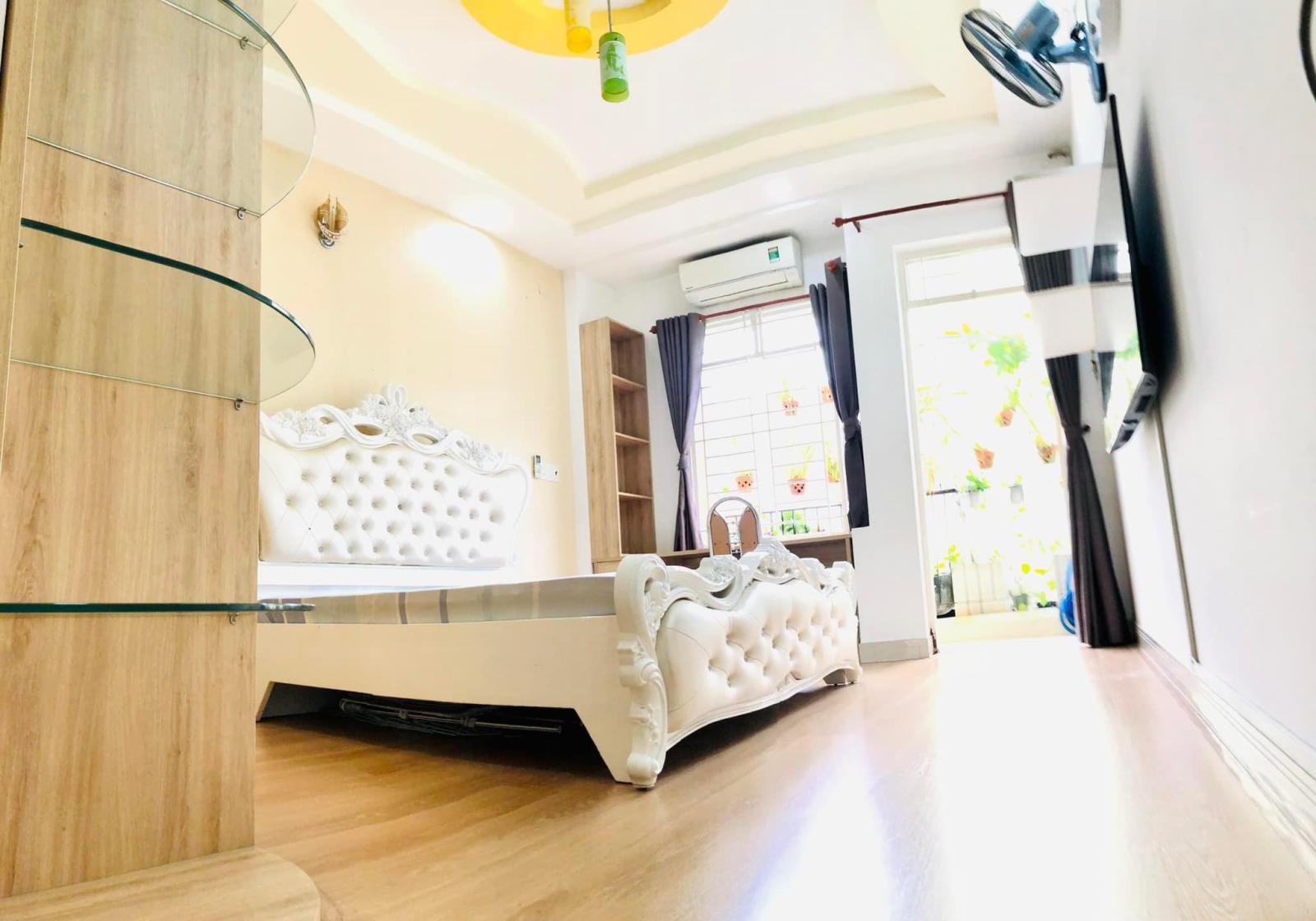 NHÀ 4 TẦNG ĐÕ THÚC TỊNH TIỆN KINH DOANH VP CTY 13554543