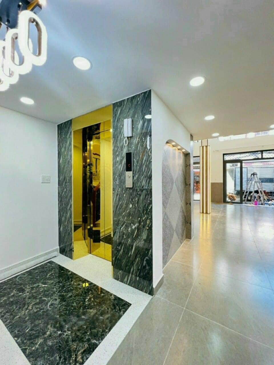 Dì Năm cần bán gấp MT Cao Thắng, P.5, Q.3 (8x16m) 7 lầu ốp kính, 52tỷ 13560037